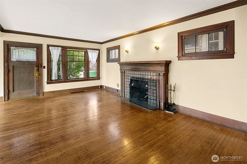 4th image of 4302 Francis Avenue N