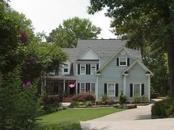 922 Laurel Crest Dr, Woodstock, GA 30189