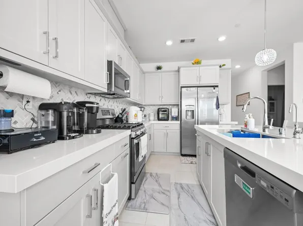 2082 Trevi Cir, Chula Vista, CA 91913