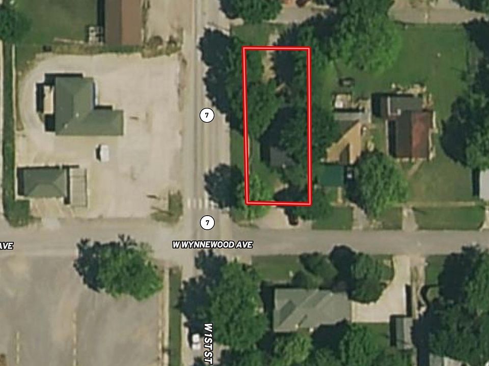 1st image of 22 W Wynnewood Ave