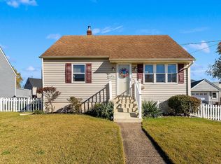 305 Salem Ave, Bellmawr, NJ 08031