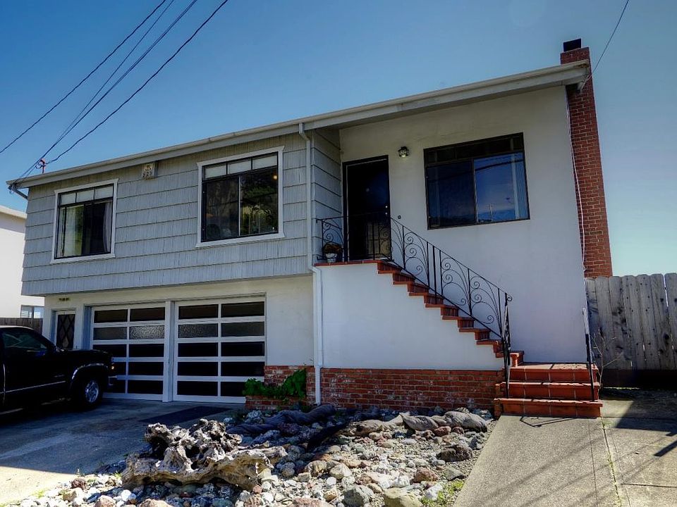 1st image of 652 Telford Ave