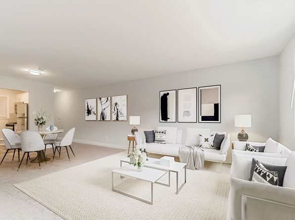Eagle Rock Apartments at Mineola | 2 Laurel Dr, Mineola, NY