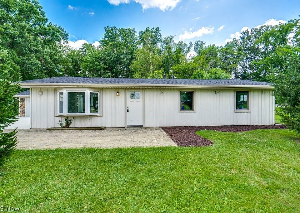 1st image of 1560 Evergreen Dr