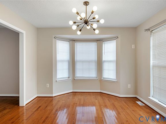 4th image of 725 Hallwood Farms Dr