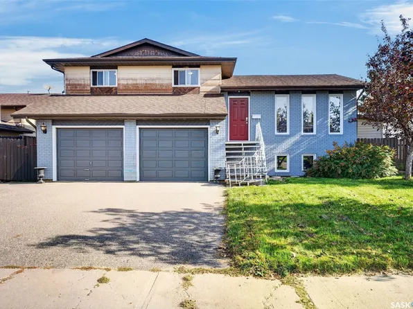 3458 Eagle Crescent, Prince Albert, SK S6V 7W9