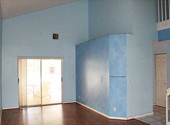 3rd image of 621 NW 182nd Way