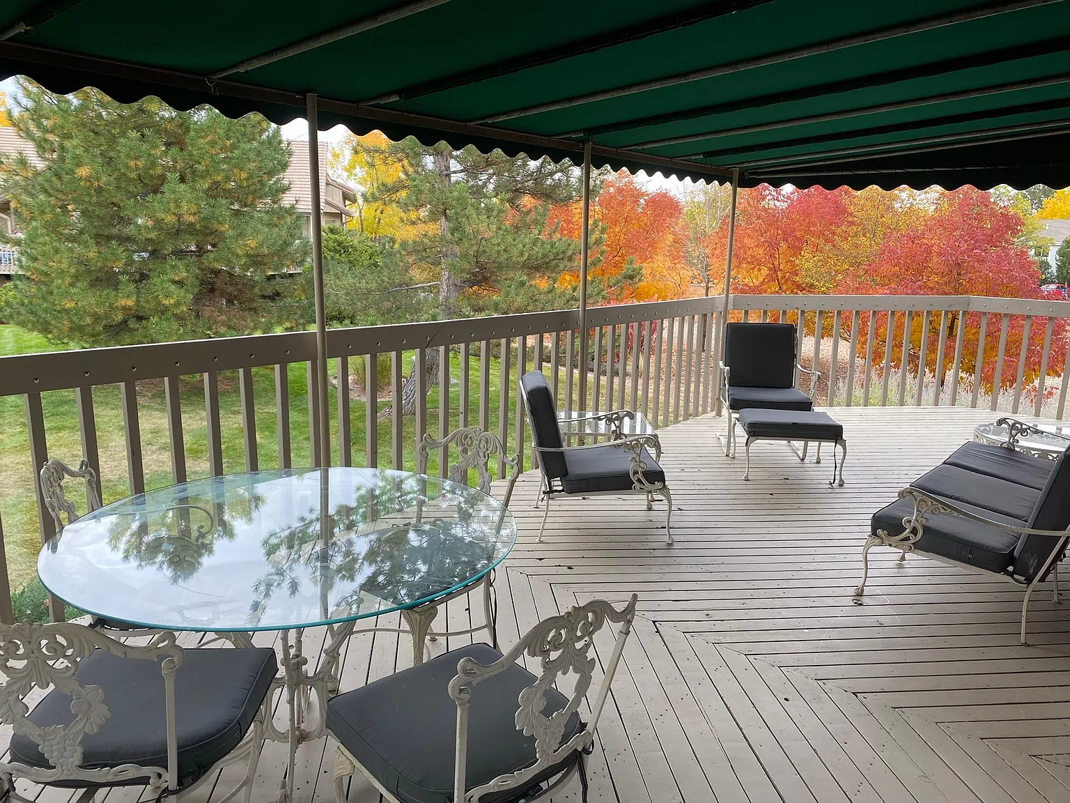 6 bed, 4695 sqft, $4,600 — Photo 1