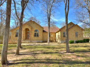 214 Moku Manu Dr, Bastrop, TX 78602