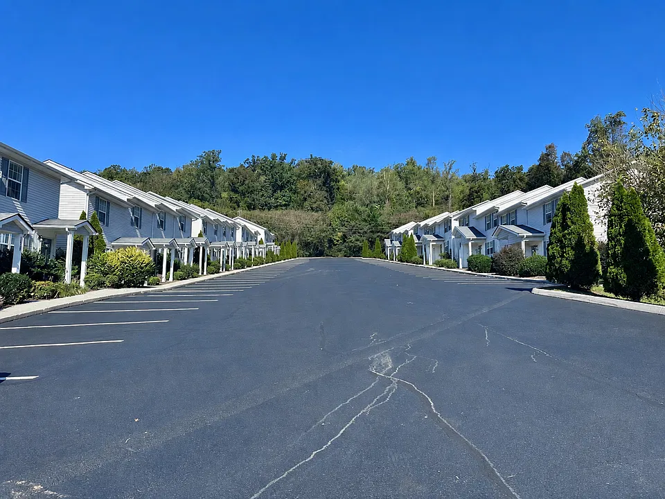 Building Photo 5