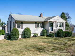 199 Sunderland Rd, Worcester, MA 01604