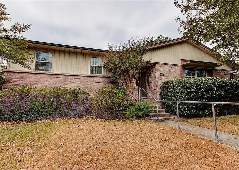 1st image of 9805 Queenswood Ln