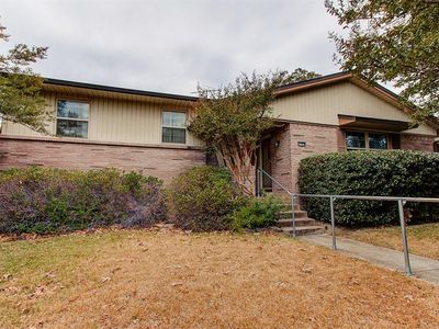 9805 Queenswood Ln, Dallas, TX, 75238