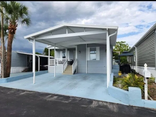 1361 Autumn Dr, Tampa, FL 33613