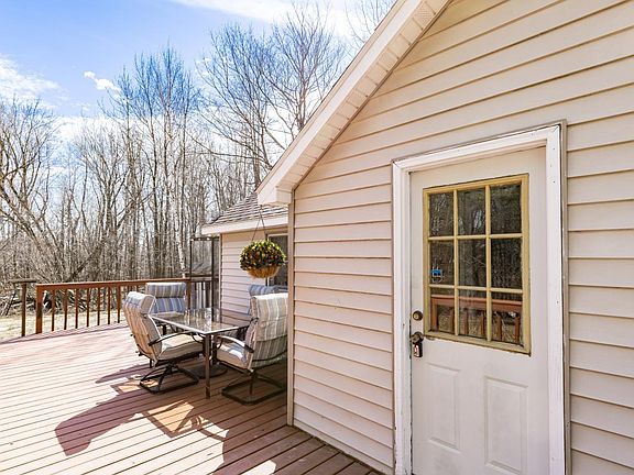 3rd image of 5558 Halie Rd