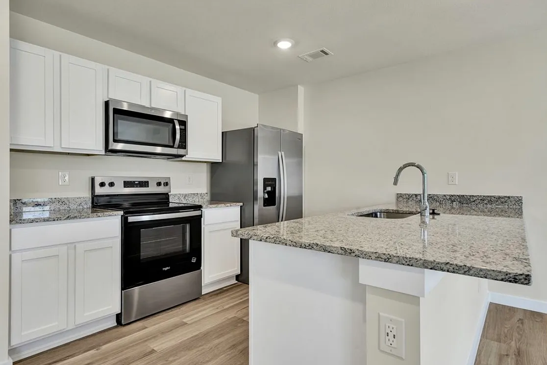 4 bed, 1600 sqft, $2,200 — Photo 2