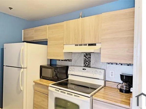 1381 E University Ave, Las Vegas, NV 89119