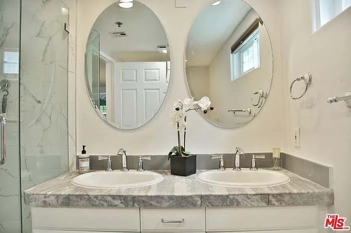 9830 Vidor Dr #302 — Photo 25