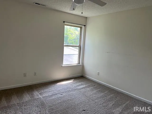 8001 Alexandra Ln — Photo 10