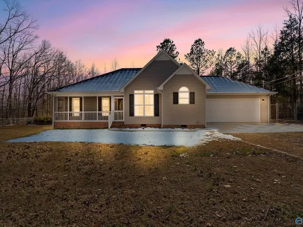 42 Hattie Dr, Fayetteville, TN 37334