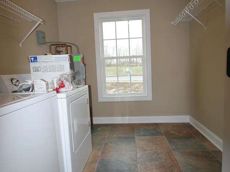 9018 Landon Ln — Photo 18