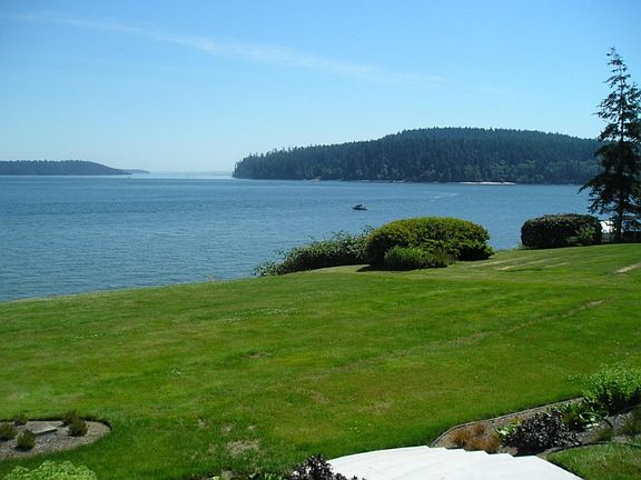 Shy 100' of low bank Waterfront with Tidelands