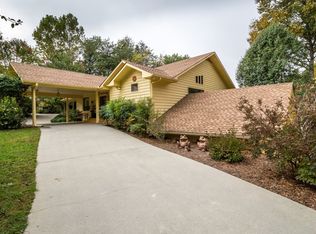 5165 Pine Crest Rd, Young Harris, GA 30582