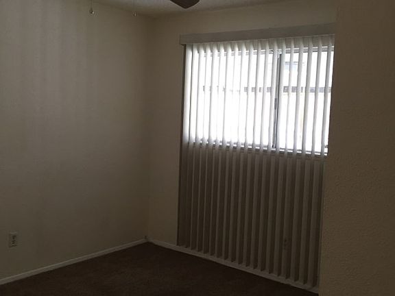 5th image of 31104 Hemlock Ave