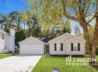 5813 Wellborn Creek Dr, Lithonia, GA 30058