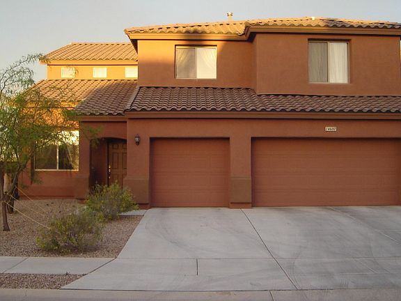 3 Car Garage