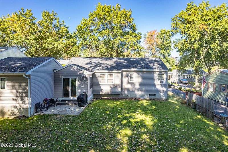 5th image of 59 Clermont Street