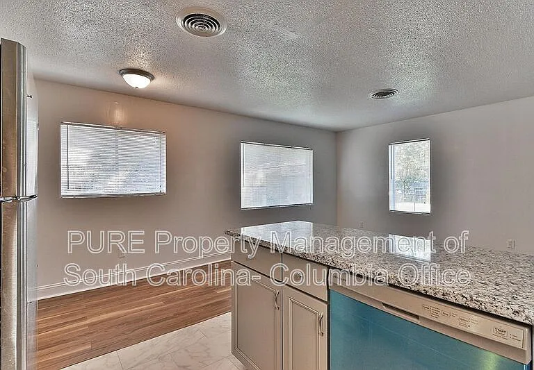 1304 Suber St #B — Photo 6