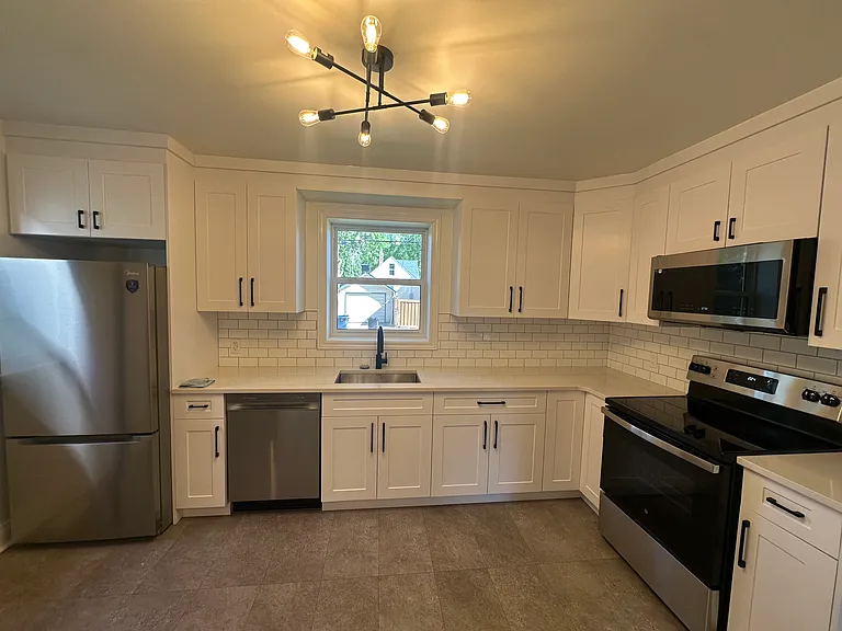 796 Dudley Ave #796 — Photo 3