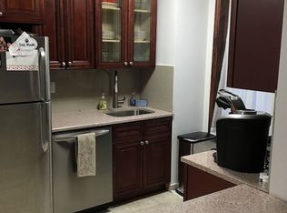 2318 28th Ave APT 3R, Astoria, NY 11102