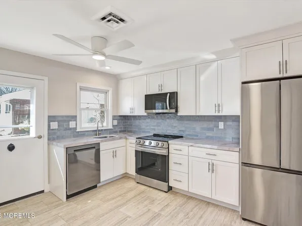 271B Kingston Court, Lakewood, NJ 08701
