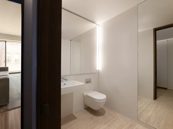 551 West 21st Street 4F image 3 of 19