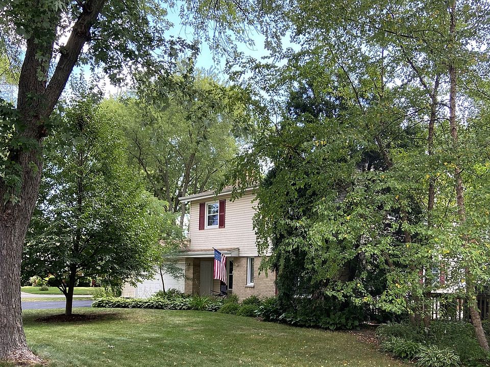 1st image of 1735 E Rosehill Dr