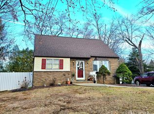 23 Susan Ln, East Brunswick, NJ 08816