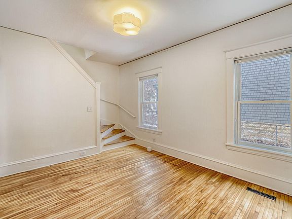 3rd image of 3014 Humboldt Ave N