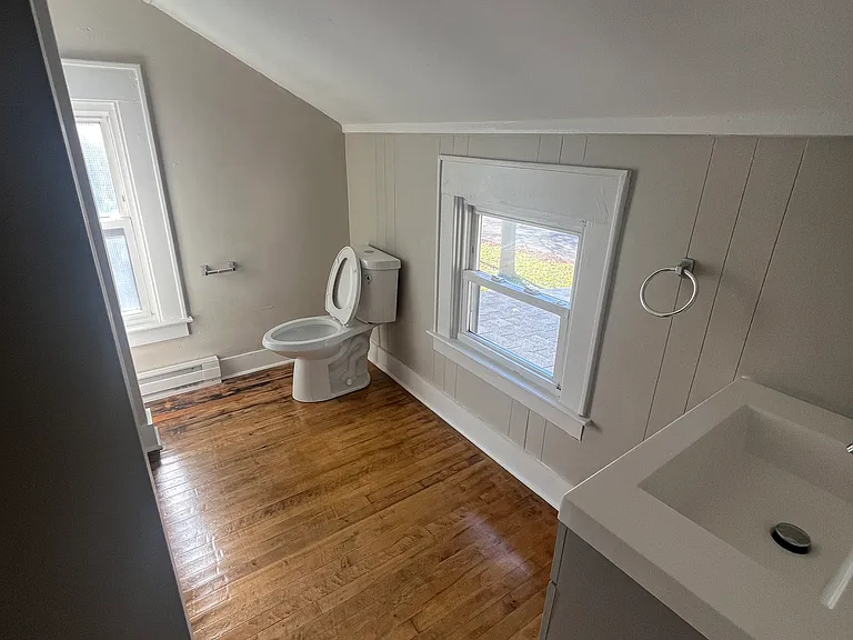 306 Balsam St #2 — Photo 11