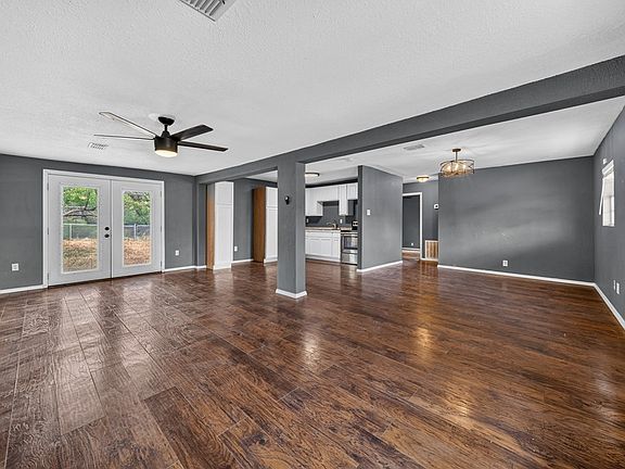 4th image of 1105 Mulberry