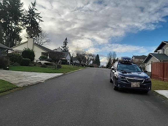 4th image of 10406 95th St SW