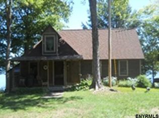 15 W Shore Rd, Stratford, NY 13470