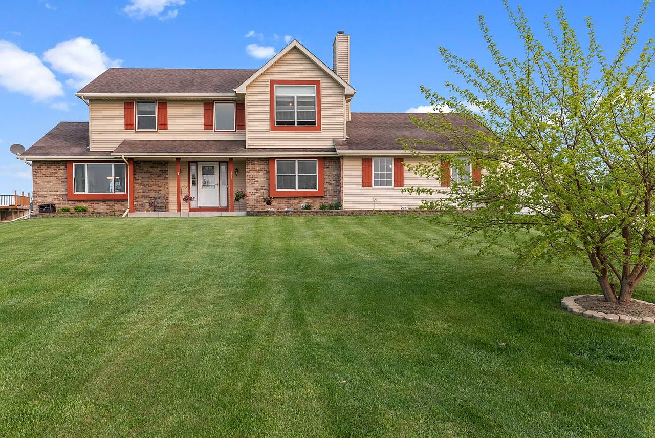 561 Overlook PASS, Fredonia, WI 53021 Zillow