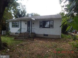 416 River Dr, Westville, NJ 08093