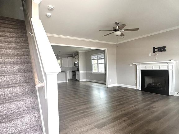 2nd image of 3355 Hopekirk Dr