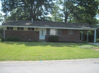 8812 Cochise Dr, Saint Louis, MO 63132