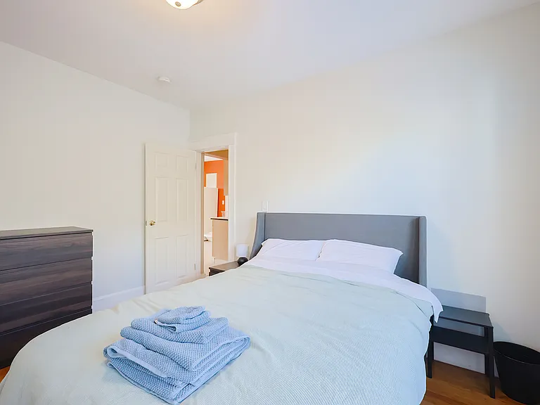 51 Whitten St #3 — Photo 17