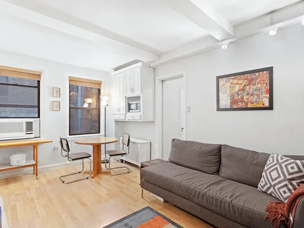 155 East 49th Street image 1 of 6