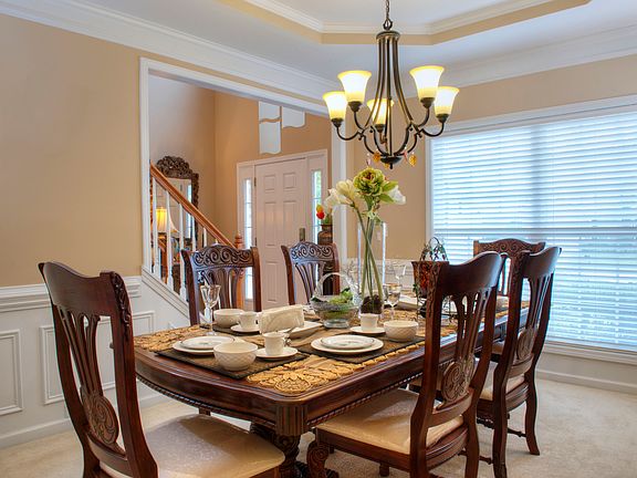 Dining Room w/ Trey Ceiling